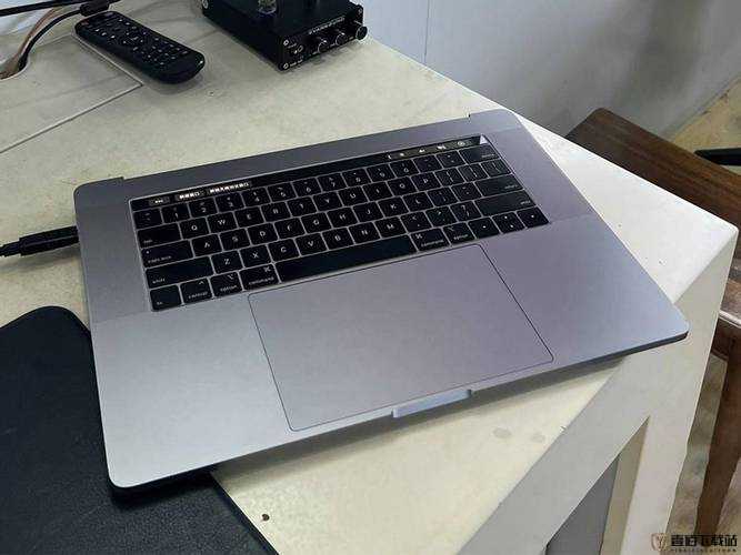 18-19MACBOOKPRO 高清：性能卓越的笔记本之选